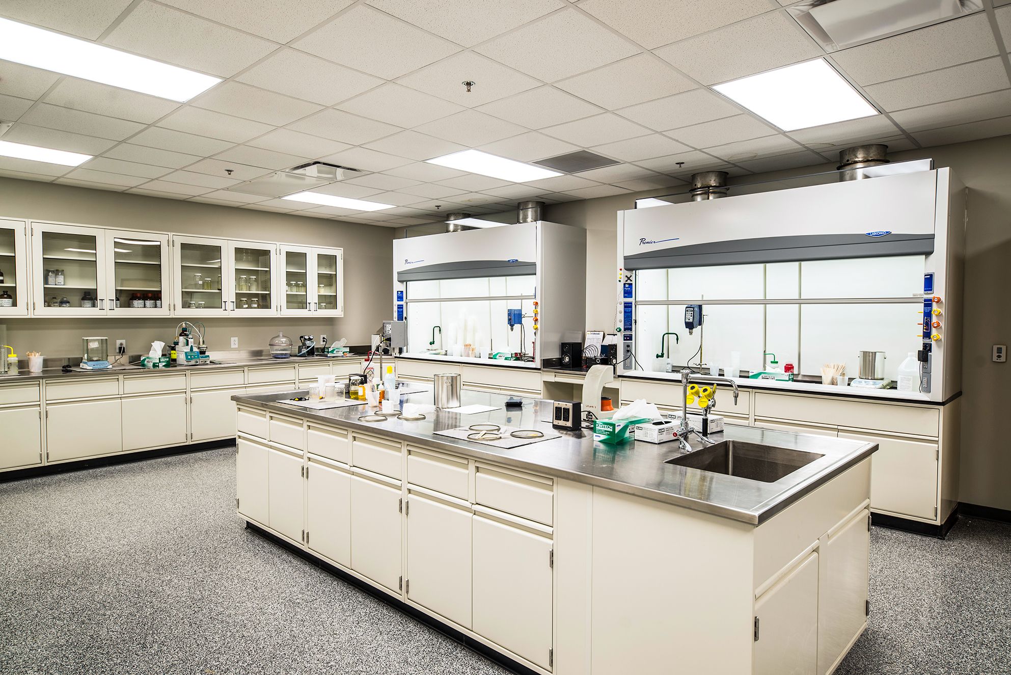 Wetlab Wide 02 0 33x