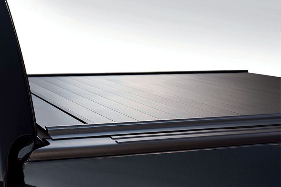 Tonneau Cover Retractable Gallery Image 2